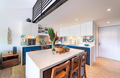 R House | 2073 - Mixie 307