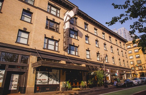 Downtown Portland House | #208 - The Clyde by Kasa
