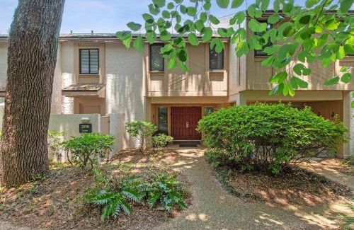 Fernandina Beach House | 2098 Beach Wood