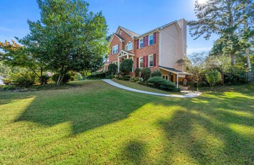 Snellville Apartment | 20Miles from Atlanta Pet Friendly Private Backyard