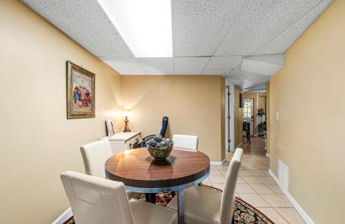 Snellville Apartment | 20Miles from Atlanta Pet Friendly Private Backyard