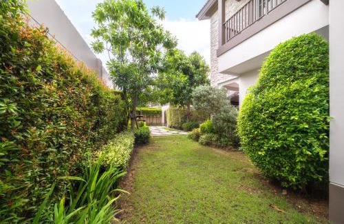 Tha Raeng Villa | 20min to City Bloomsbury Ramintra Luxury Family Big House