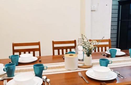 Muar House | 20Pax Town Centre Corner Lot, Near SKT Ballroom