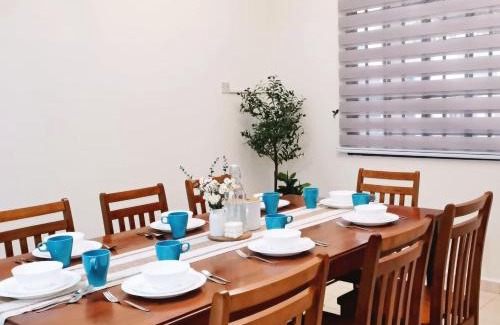 Muar House | 20Pax Town Centre Corner Lot, Near SKT Ballroom