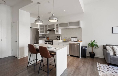 Downtown Kansas City Apartment | ✪ 20th Floor Views Beautiful Modern 1 bed ✪