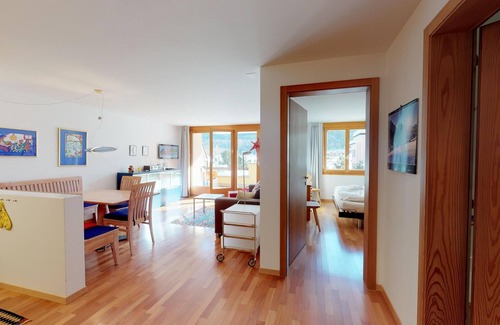 Silvaplana Apartment | 2½-room apartment on the 2nd floor, approx.