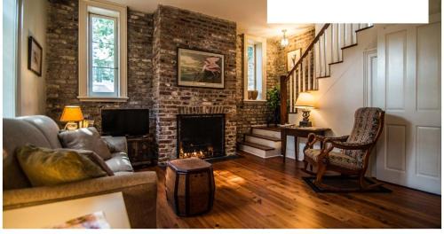 South of Broad Bed & Breakfast | 21 East Battery Bed and Breakfast
