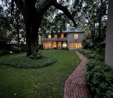 South of Broad Bed & Breakfast | 21 East Battery Bed and Breakfast
