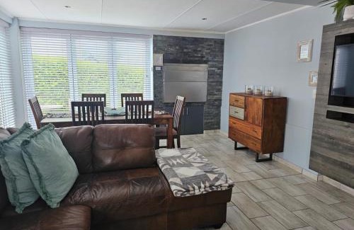 George Apartment | 21 Manor Kingswood Golf Estate