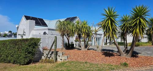 George Apartment | 21 Manor Kingswood Golf Estate