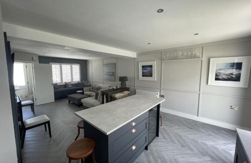 Shanavooneen House | 21 Victoria, Kilkee