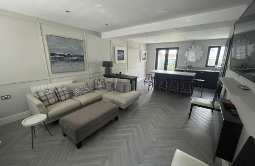 Shanavooneen House | 21 Victoria, Kilkee