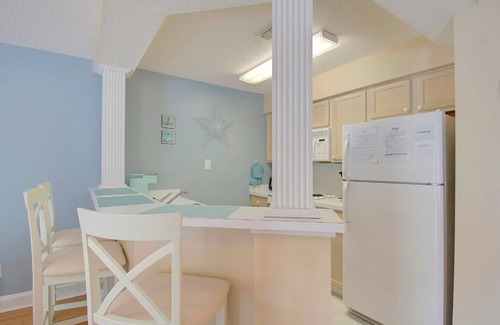 Sunset Beach Condo | 210-1 Colony II Beach/Golf Vibes 1 Bedroom Condo Only 1.9 Miles to Sunset Beach