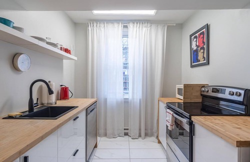 South End Apartment | 210 Comfortable Escape Suite