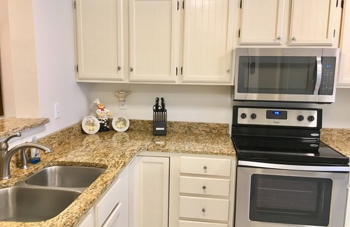 Lafayette House | 210-I Long Plantation Suites 2 Bedrooms - Monthly