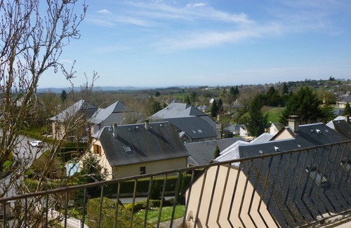Baraqueville House | 210 m² house in the heart of town with garden - capacity 9 people