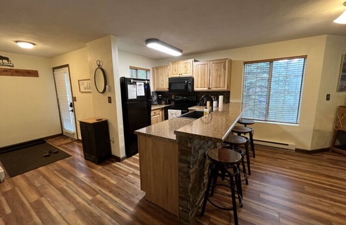 Jefferson Township Apartment | 2108 South Ridge Terrace