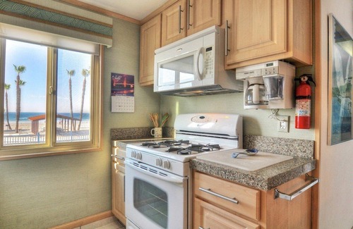 Townsite Condo | 210A Marina Del Mar - Beach View