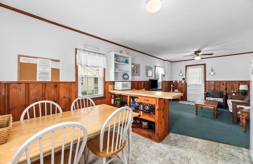South Nags Head House | 211 - Cute Ocean Side Rental Home - South Nags Head - Steps to the Ocean