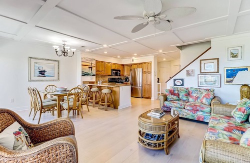 American Beach Condo | 211 Sailmaker Anchors Away