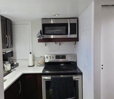 Teaneck Apartment | 212 LLC