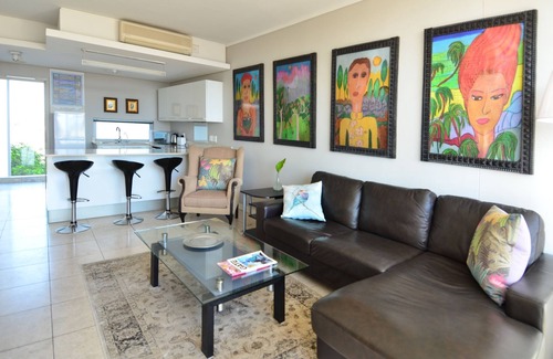Foreshore Apartment | 214 Harbor Bridge Apartment