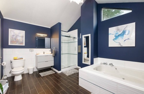 Ohio City Apartment | 2156 W 34th Pl Historic Home in Ohio City!