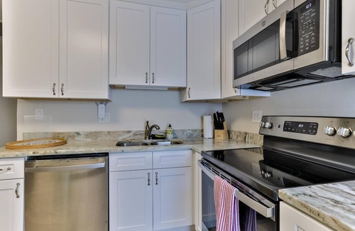 Boardwalk House | 216 Kirkland Suite 2 - 2/1 beachside pool home!