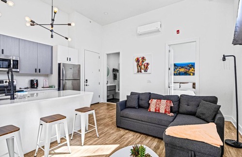 Delair Apartment | 22 Luxury Loft-FREE Parking