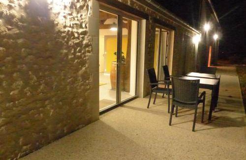 Saint-Fort-sur-Gironde Bed & Breakfast | 22 m² Bed and breakfast ∙ 4 guests