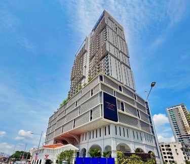 Downtown George Town Hotel | 22 Macalisterz by ALV
