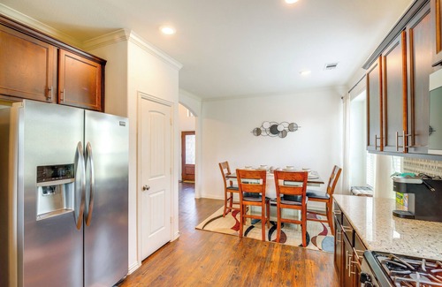 Baytown House | 22 Mi to Dtwn Houston: Spacious Baytown Home!