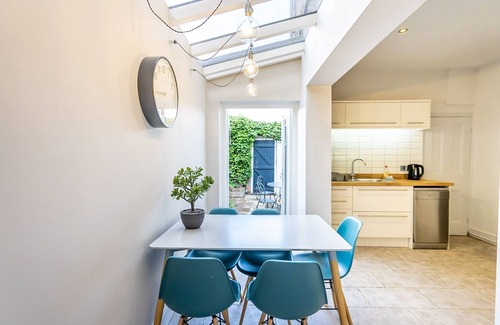 Bootham Apartment | 22 North Parade - sleeps 4 guests in 2 bedrooms