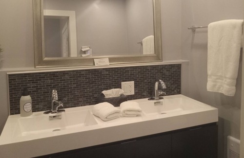 Highlands Apartment | #220 Lorimer - Quiet 3 bed home near golf, and many other attractions