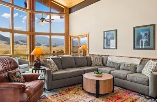 Creede House | 220 Starlight Circle