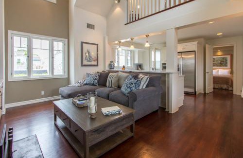 Corona del Mar House | 2204 and a half Waterfront Dr