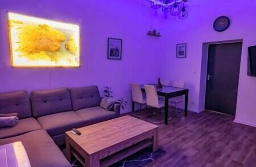 Innenstadt Apartment | #221 Lux-flat Neuss/D-messe/Netflix&amazon Prime/8 Personen