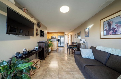 Regional District of Nanaimo Condo | #223 Executive Beach View Suite at Shorewater Resort, Qualicum Beach