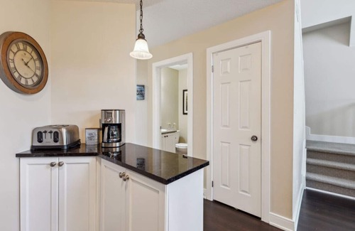 The Blue Mountains Condo | 225 Snowbridge: Free Shuttle to Blue