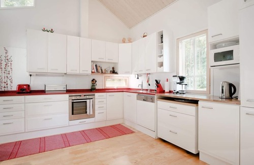 Kirkkonummi Cabin | 225m2 Luxurious Villa - Large garden - Sandy beach