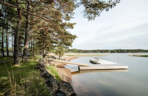 Kirkkonummi Villa | 225m2 Luxurious Villa - Large garden - Sandy beach