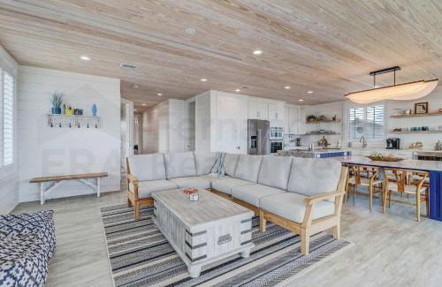 Ocean Cay House | 226 South Fletcher 2nd Floor