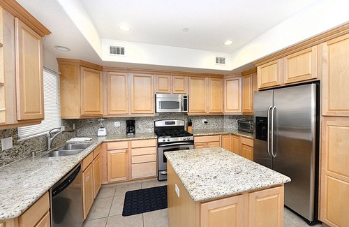 Avalon Condo | 227BB: Modern Town Home in the Heart of Avalon, Dual Master Suites, *VIEWS* -