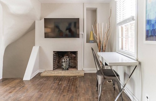 Southwark Apartment | 229 Fulton St. in Philadelphia