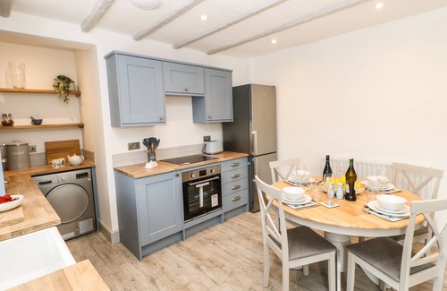 Whitley Bay Cottage | 22A TAYLORS COTTAGE, pet friendly, with a garden in Whitley Bay