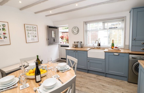 Whitley Bay Cottage | 22A TAYLORS COTTAGE, pet friendly, with a garden in Whitley Bay