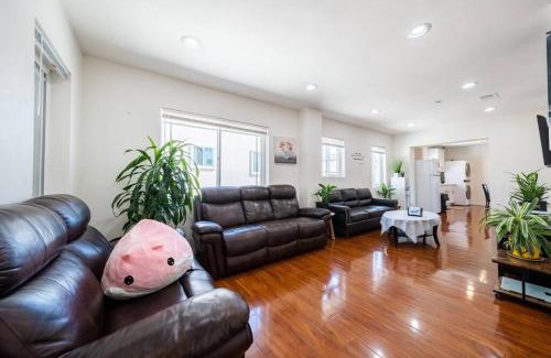 Monterey Park House | 22ppl Garage Parking Btw Disney Hollywood Monterey Park Chinatown