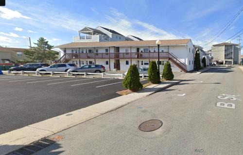 Hampton Apartment | 23 B ST APARTMENTS
