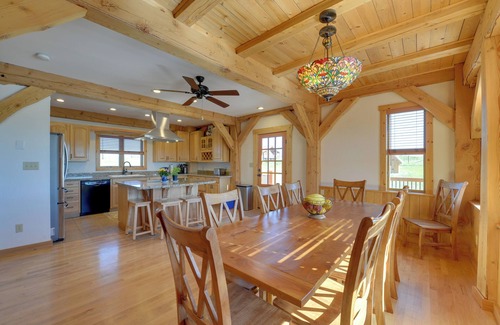 Felt Cabin | 23 Mi to Targhee Skiing: Felt Cabin w/Hot Tub!