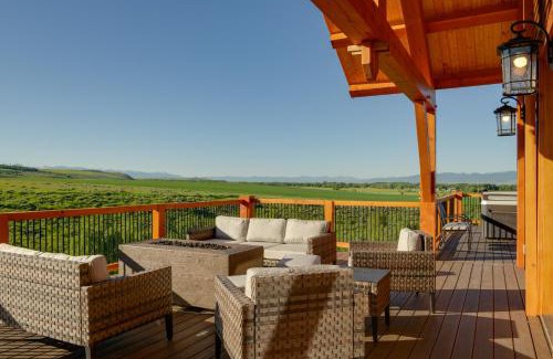 Felt House | 23 Mi to Targhee Skiing Felt Cabin with Hot Tub!